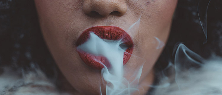 quix-strafverteidigung-cannabis-konsumcannabisgesetz-entkriminalisierung-information-legal-oder-nicht-legaler-besitz-fachanwaeltin-strafrecht